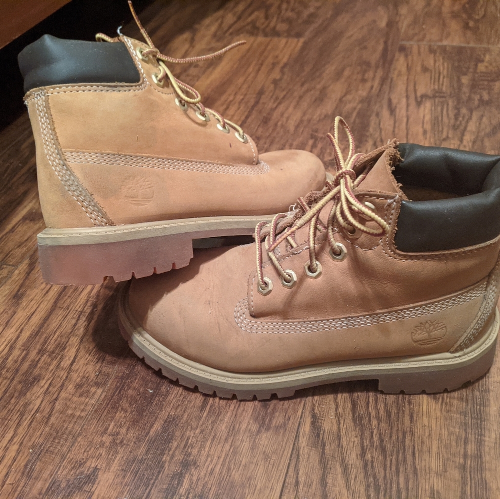 Unisex size 2 Timberland work boots
